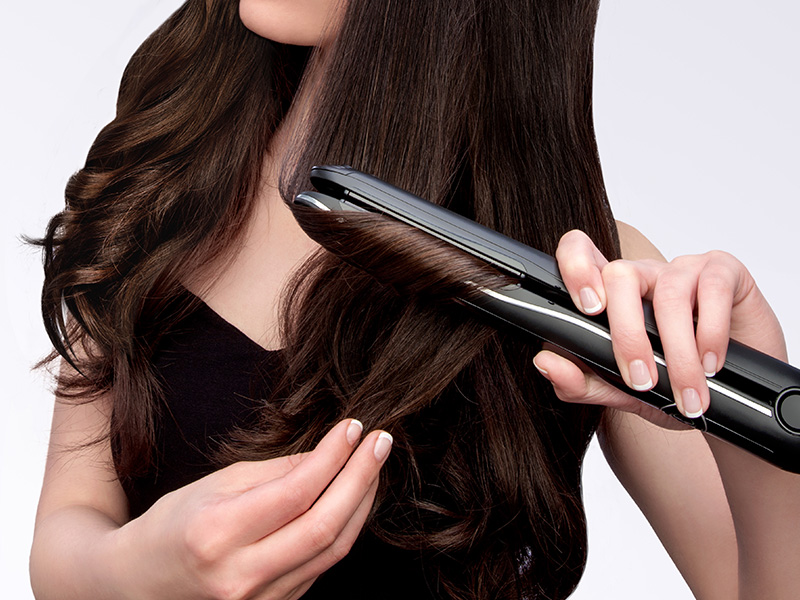 Finalize the style by defining the wave with the SensoCare styler.