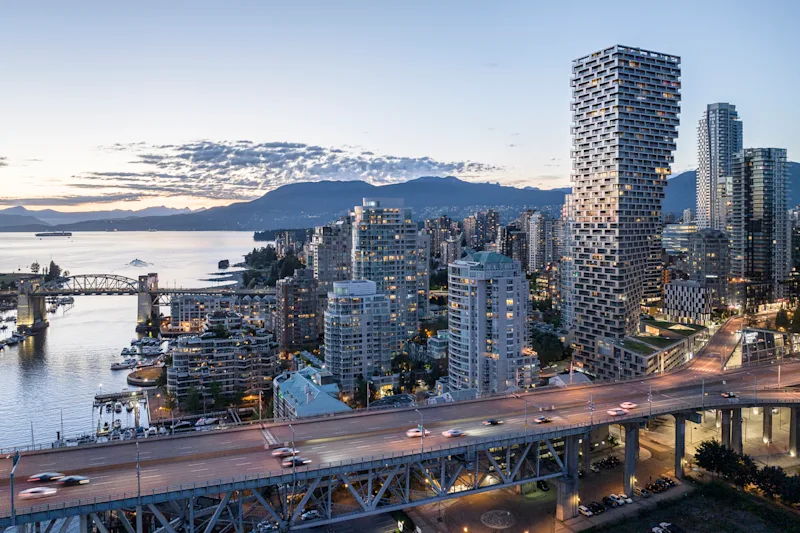 big-releases-vancouver-house-and-telus-sky-towers-pictures-for-first-tim...4