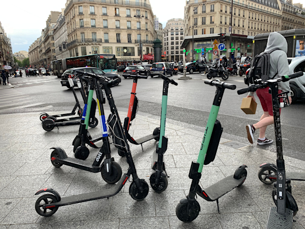 Three issues around E scooter for public policy