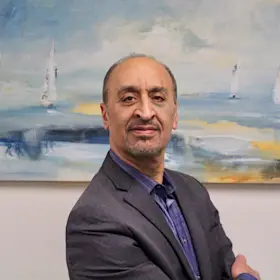Faraidoun Akhavan
