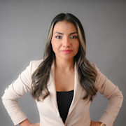 Yenny J Suarez