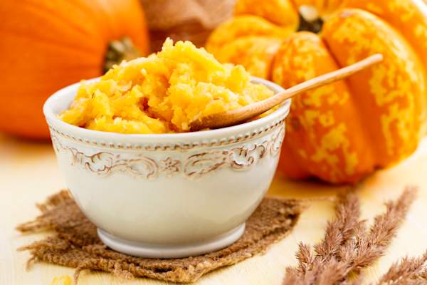 Bowl of cooked pumpkin.