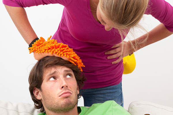 woman asking man for help image