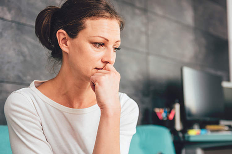 Woman feeling anxious.