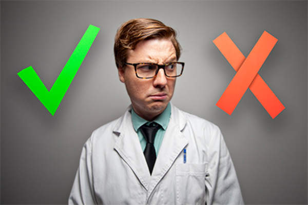 Doctor wrong diagnosis, right or wrong.
