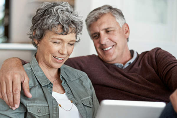 couple online image