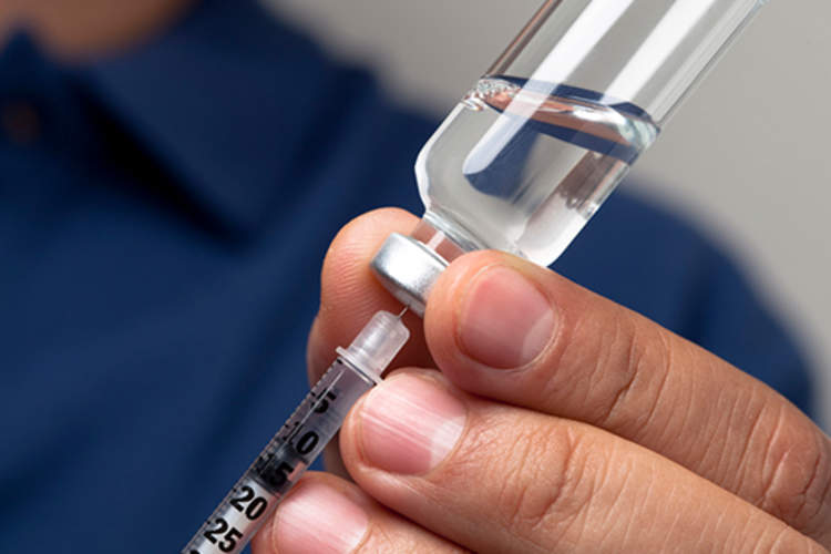 insulin syringe image