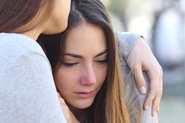 teen girl crying image