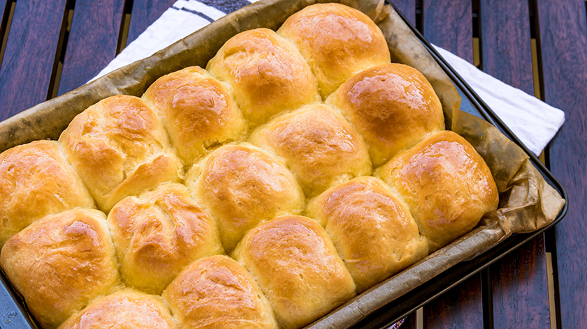 Dinner rolls