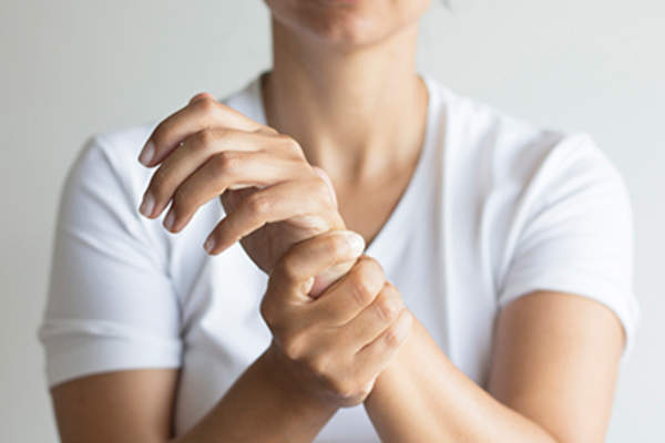 Woman with wrist pain.