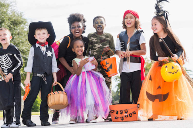 Children ready to trick-or-treat