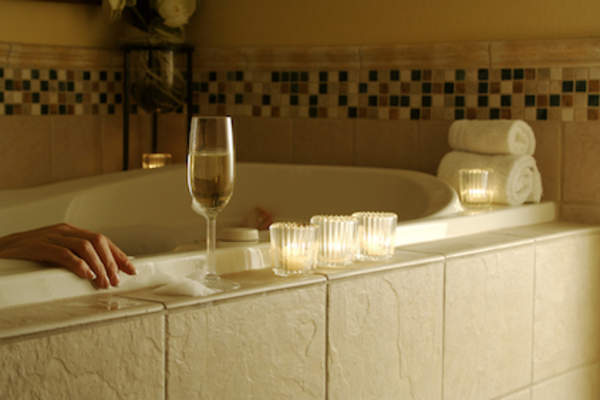 "Me-time" in hotel bath