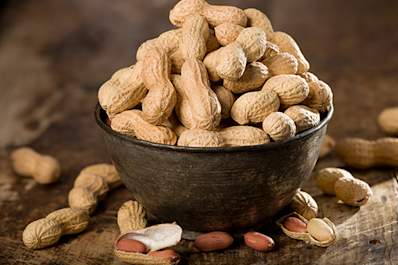 Bowl of peanuts.