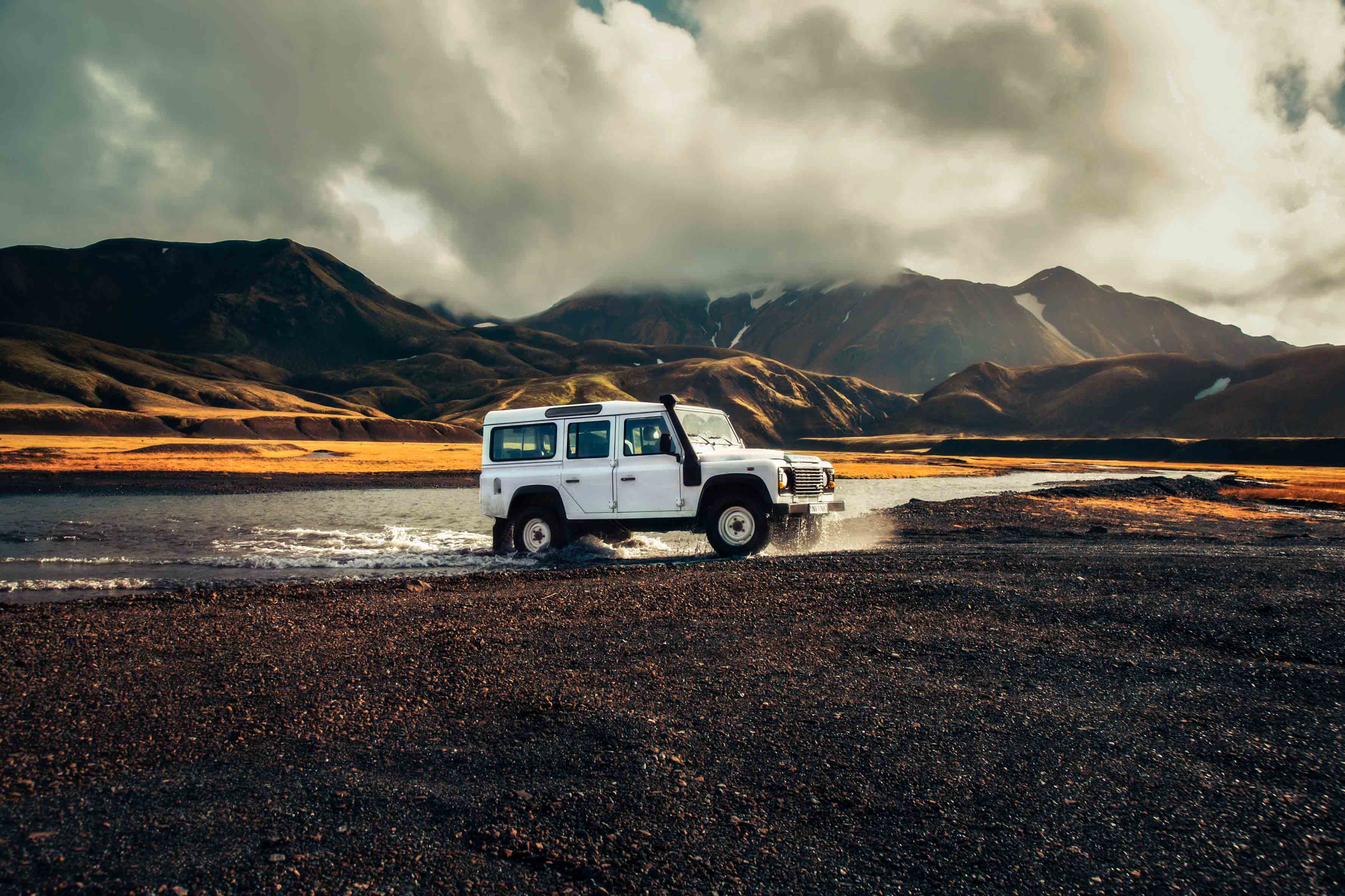 7.land-rover-iceland
