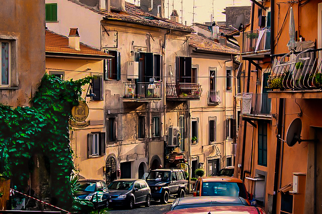 10.Parking in Italy-Tuscany