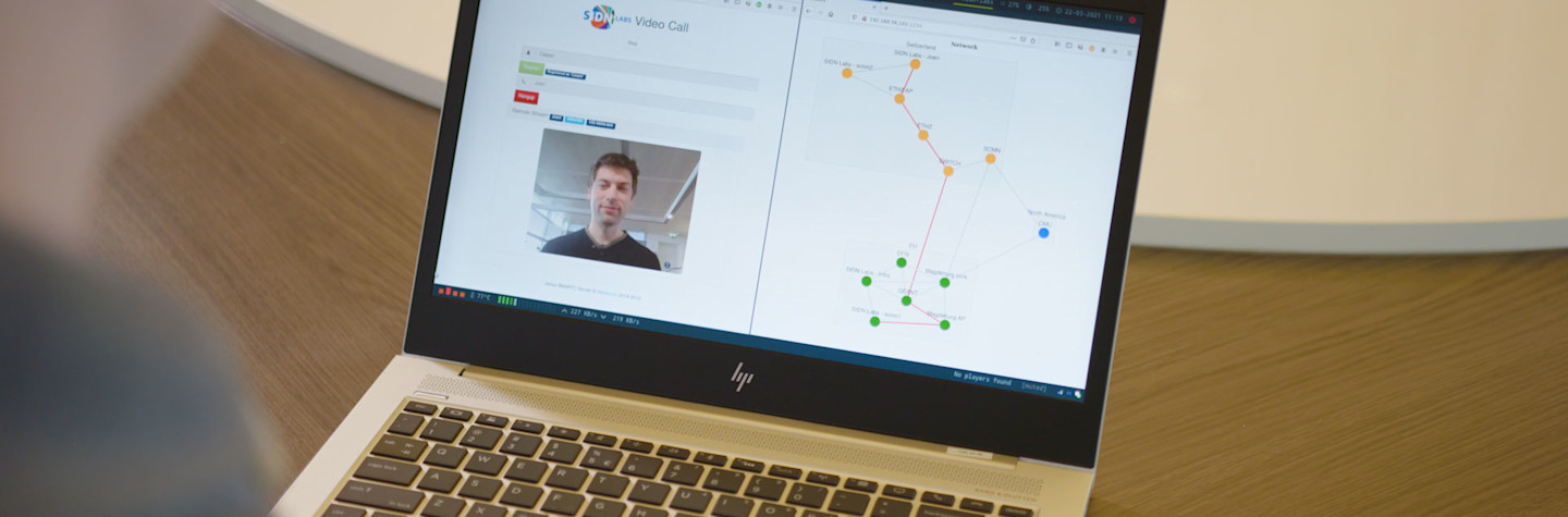 Screenshot of a video from SIDN Labs in which Caspar Schutijser gives a demonstration of SCION.