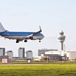 Parkeren Schiphol Airport KLM landen Parkeren Schiphol Airport KLM landen