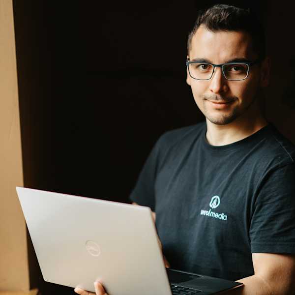 Vevol Media Team - Dan Nistor