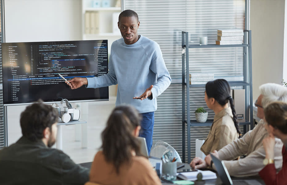 Projects software engineers need in their portfolios to get hired