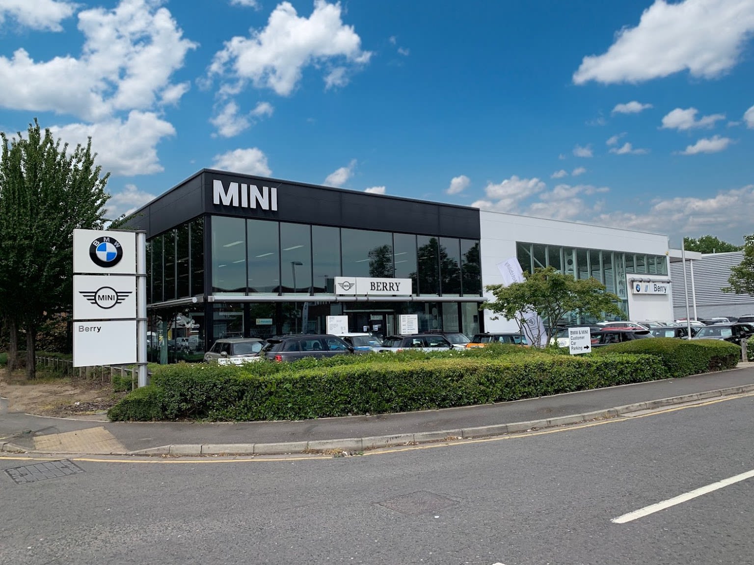 Berry Heathrow West Drayton Car Sales