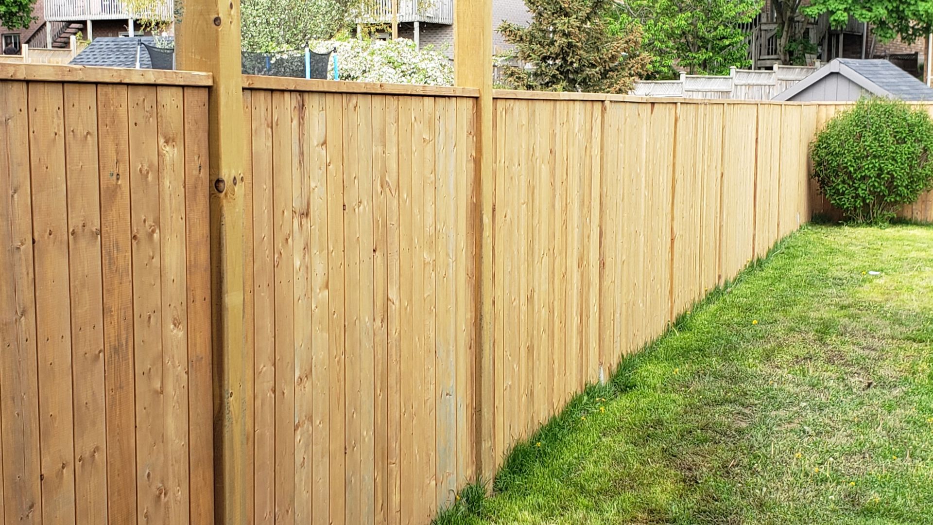 Löydä alueesi yritykset ja pyydä tarjous aidan rakentamisesta Helsingissä!