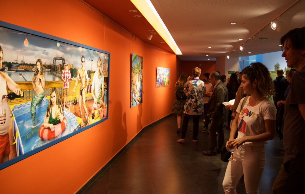 Visitantes en la Inauguración, vista de la obra La Terraza (Buenos Aires, 2009)
