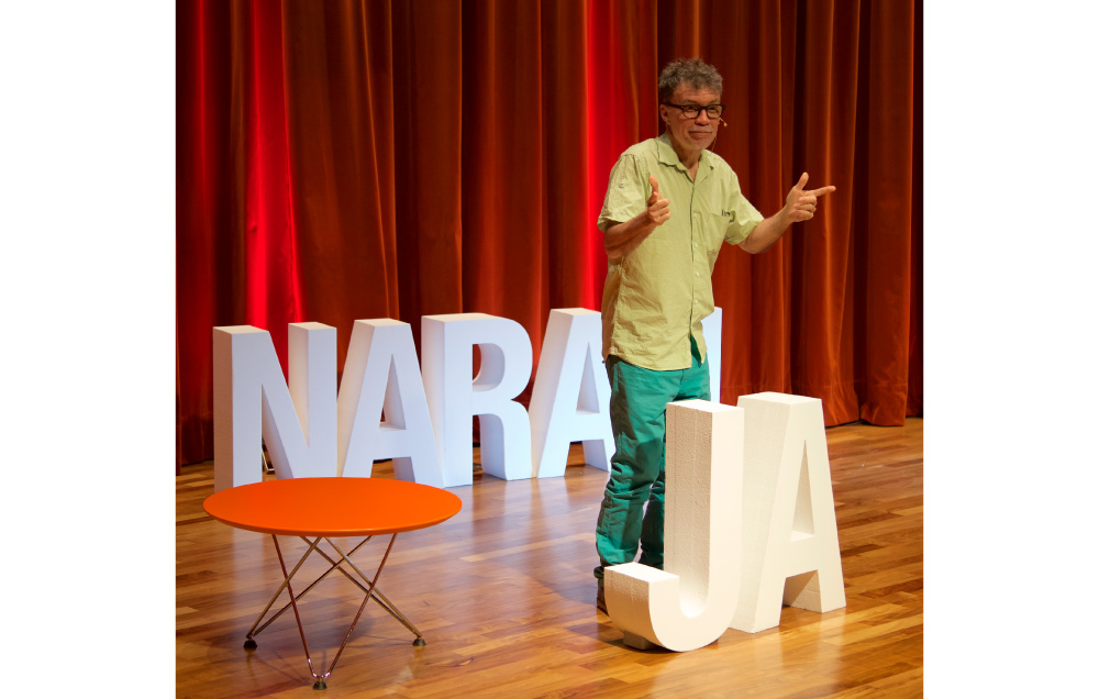 Charla abierta con el artista en Casa Naranja