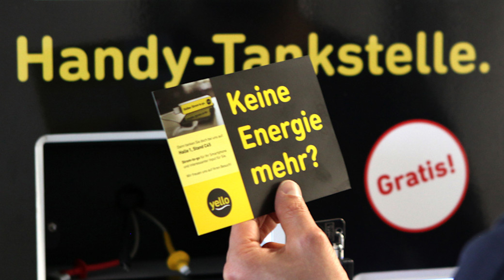 Smartphones tanken kostenlos gelben Strom.