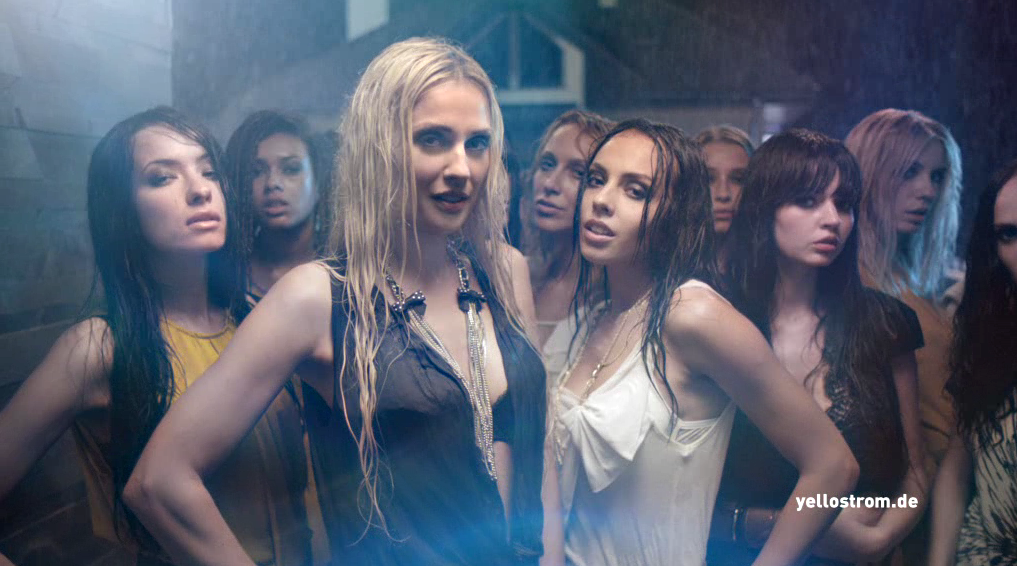 Yello Strom neu verföhnt: 200 Models spielen Hauptrolle im neuen TV-Spot.