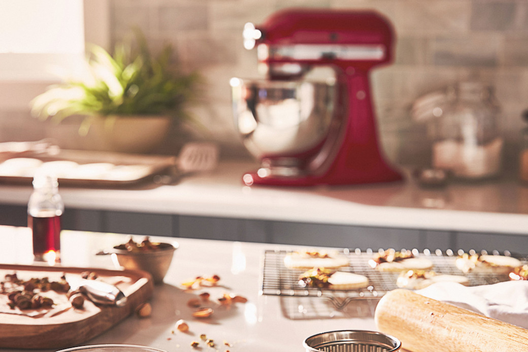 Kitchenaid Artisan rot mit Teig