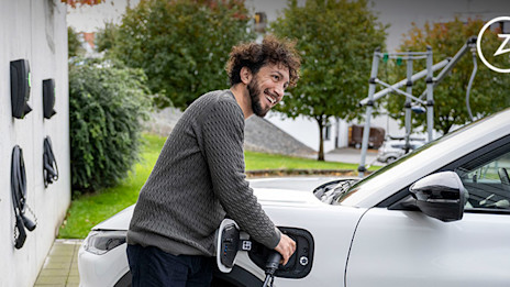 Systemlading: Optimalisert elbillading i felles parkeringsanlegg