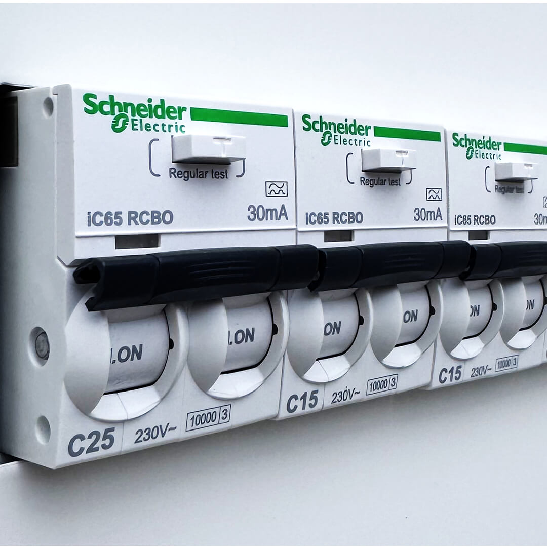 Artikkelbilde - Schneider Electric og Stansefabrikken - Komplette boligskap