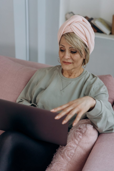 An older woman looking for a five-star Medicare Advantage plan.