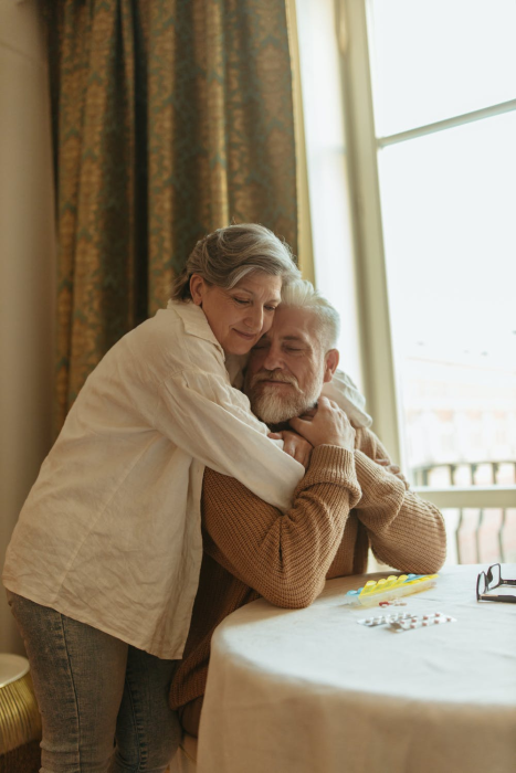 A happy couple who has Final Expensive Insurance.