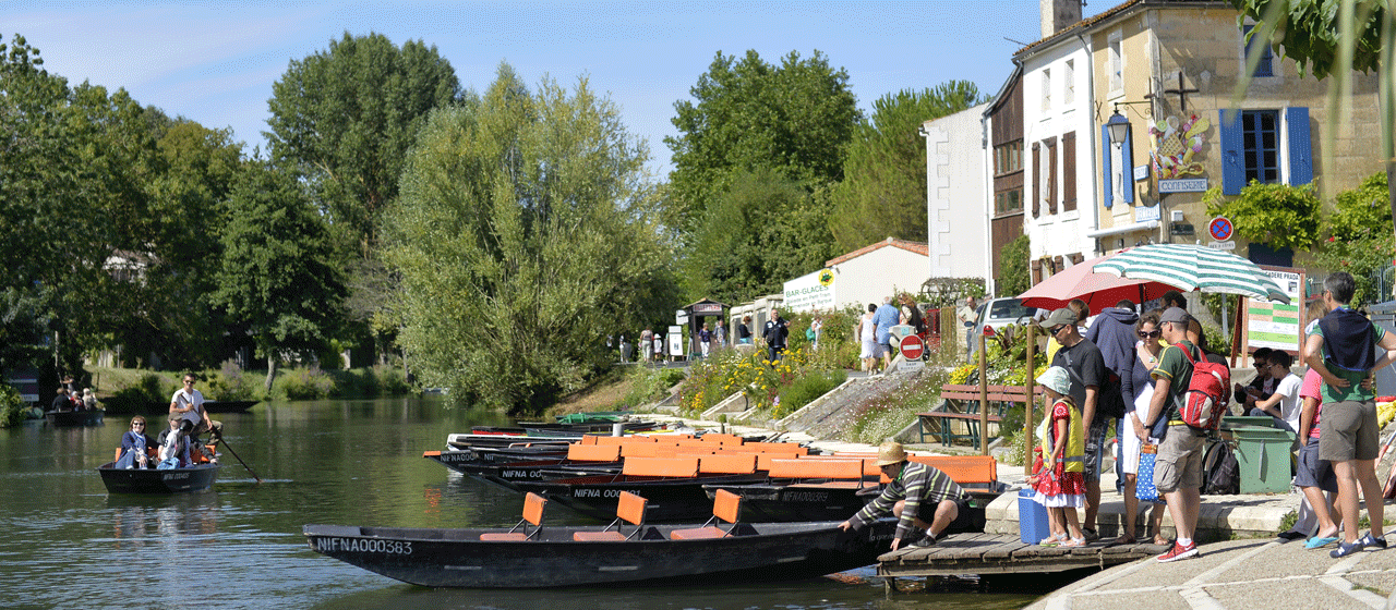 Embarquement balade Marais poitevin Embarquement balade Marais poitevin
