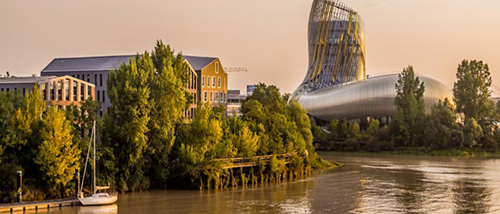 Cité du Vin et Garonne