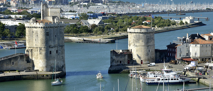 Copyright-P. BAUDRY-CRTNA-Le Vieux Port de La Rochelle-12338-800