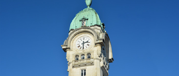 L’une des quatre horloges du campanile de la gare de Limoges