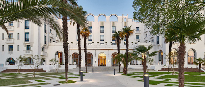 Facade-Splendid-Hotel-JPEG-STUDIOS-800