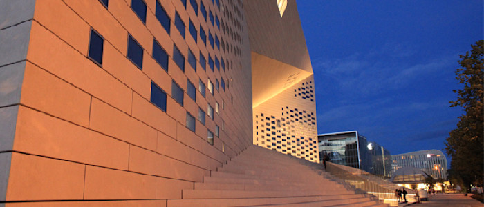 MECA Bordeaux - nachtzicht