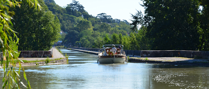 Puente del canal de Agen