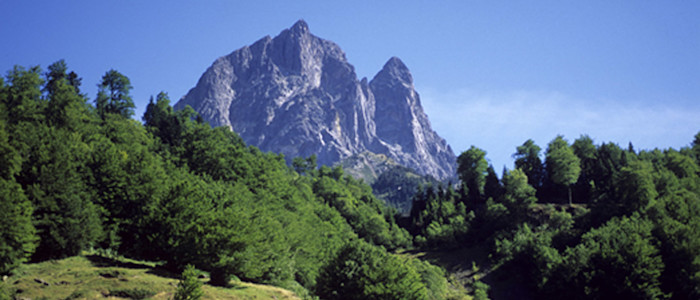 Copyright-- BROCHARD CRTA-Pic du Midi d Ossau - Vallee d Ossau - Gr 10 - Pyrenees Atlantiques (64).-7759-1120
