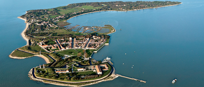 Copyright-F Leroy-CRTNA-Vue aerienne de l Ile d Aix-12350-800
