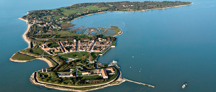 Copyright-F Leroy-CRTNA-Vue aerienne de l Ile d Aix-12350-800