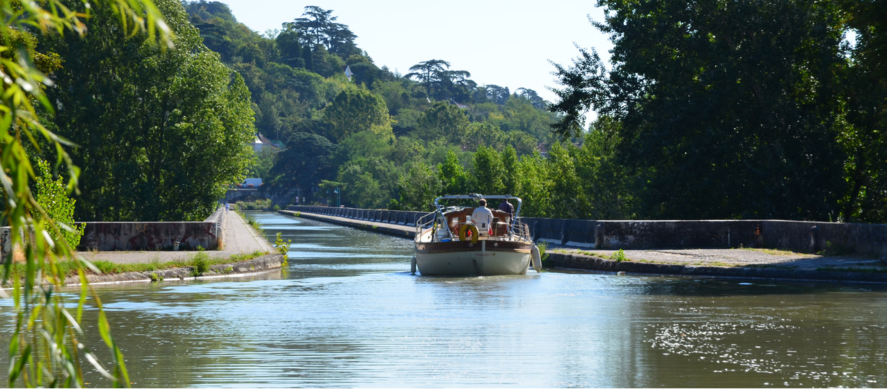 Canal de la Garonne Canal de la Garonne
