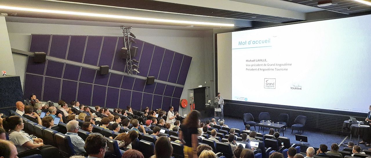 bandeau-angouleme-ACCUEIL(c)OTPA D Guilbo bandeau-angouleme-ACCUEIL(c)OTPA D Guilbo