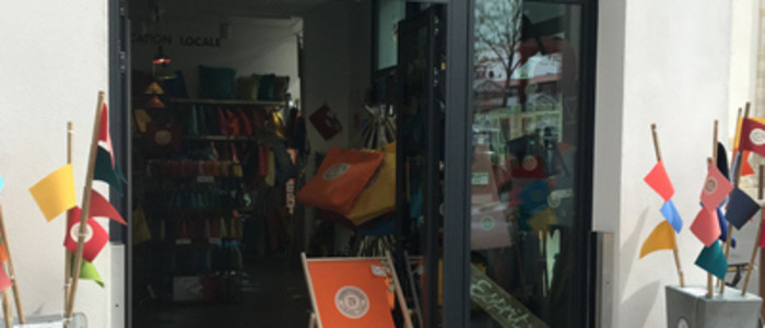 ©espritvoiles- VITRINE MAGASIN 67 RUE ST NICOLAS - LA ROCHELLE-400