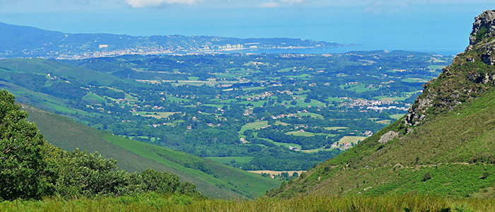 Vue depuis La Rhune vers la côte basque
