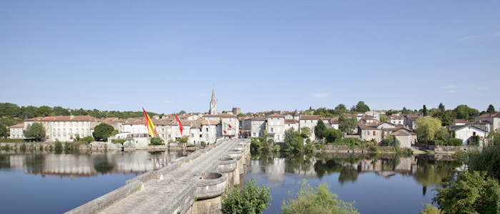 Le pont vieux - Confolens