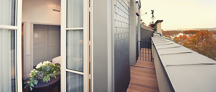 À l’Hôtel de Sèze